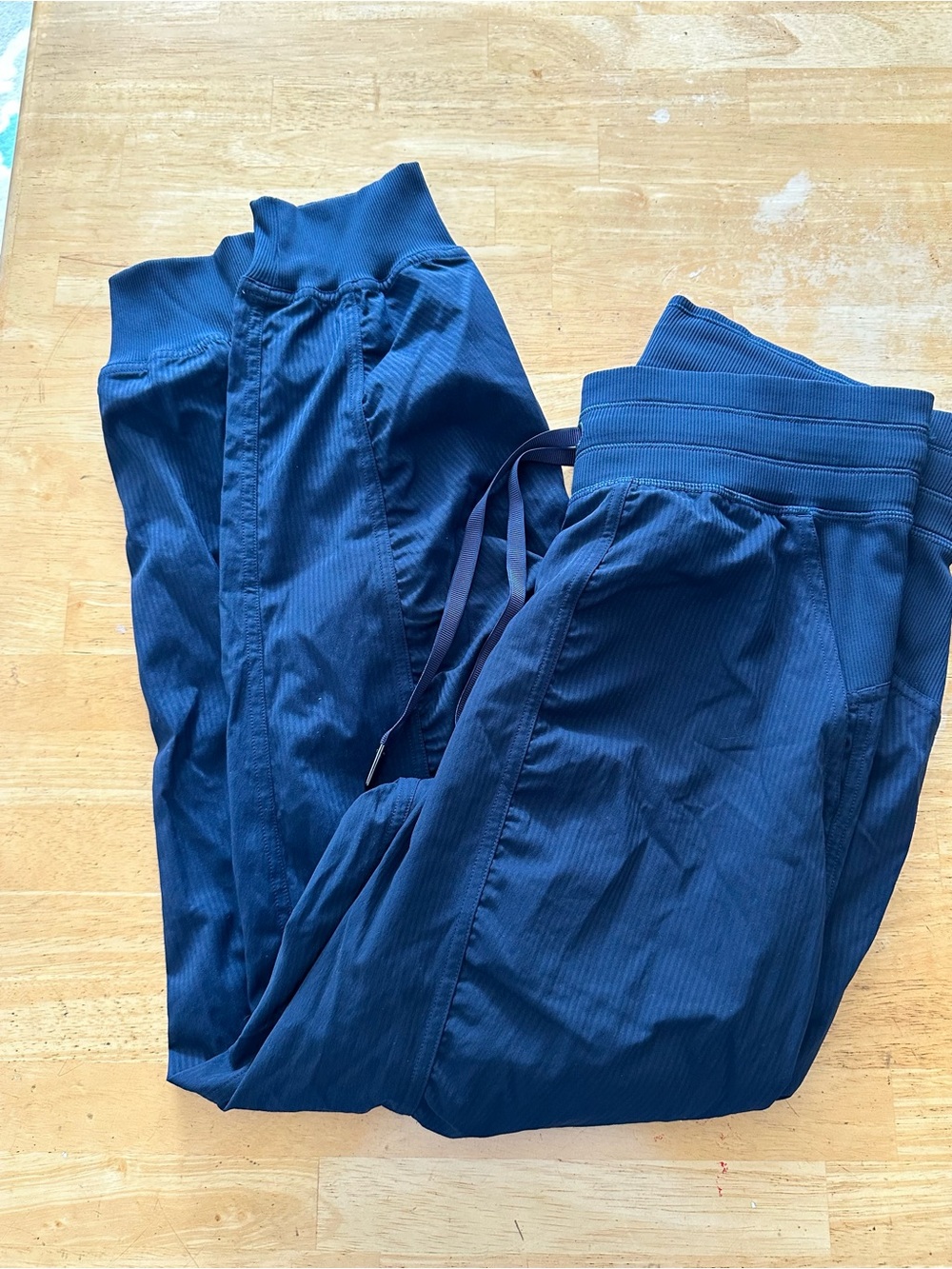 Lululemon Dance studio joggers size 6